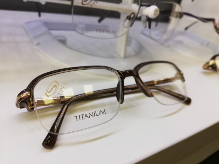 ร้านแว่นตา iWear กรอบแว่น stepper titanium